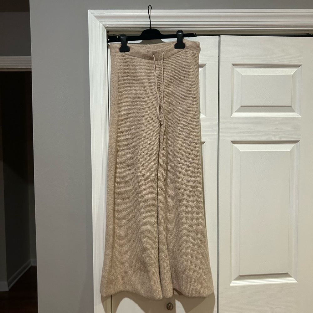 Aerie Taupe Knit Lounge Pants